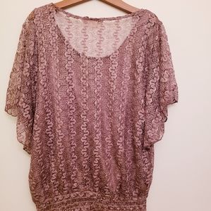 Women's top mauve, lace with fitted elastic band